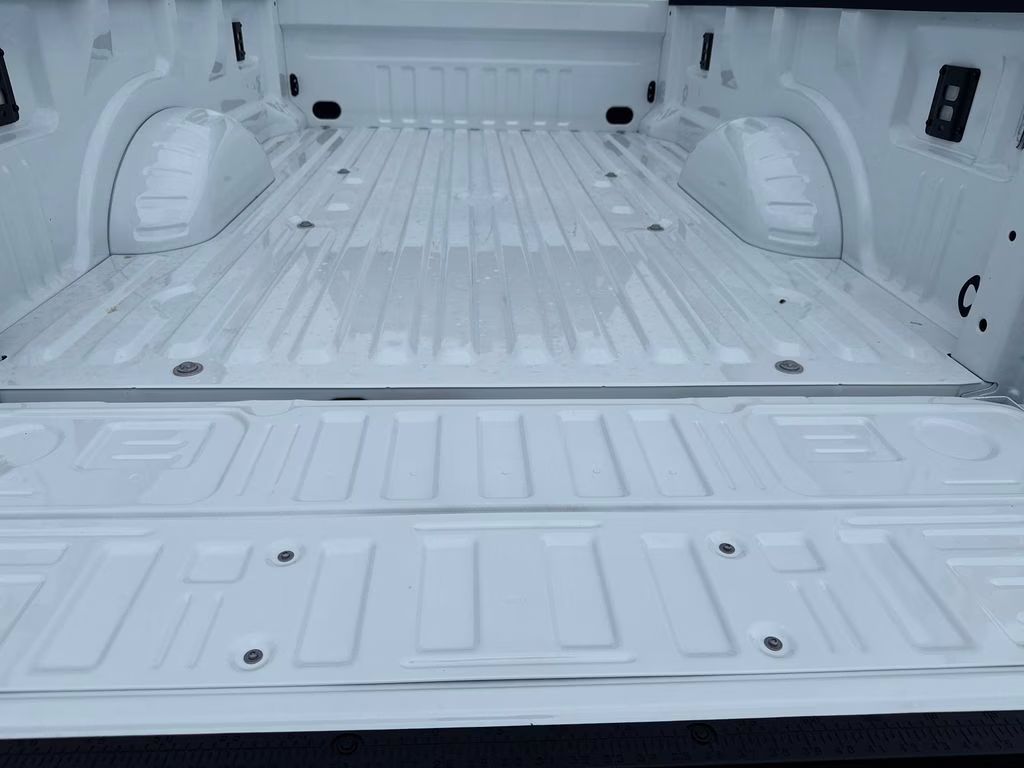 2025 Oxford White Ford Super Duty F-350 SRW STX 4X4 Truck