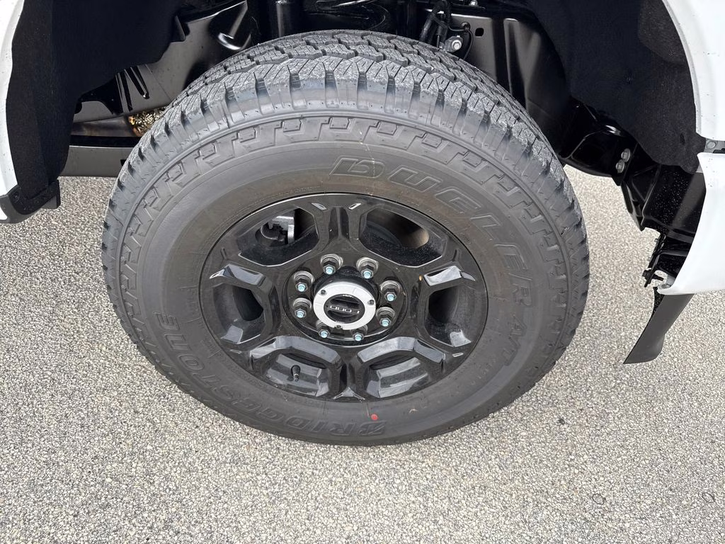 2025 Oxford White Ford Super Duty F-350 SRW STX 4X4 Truck