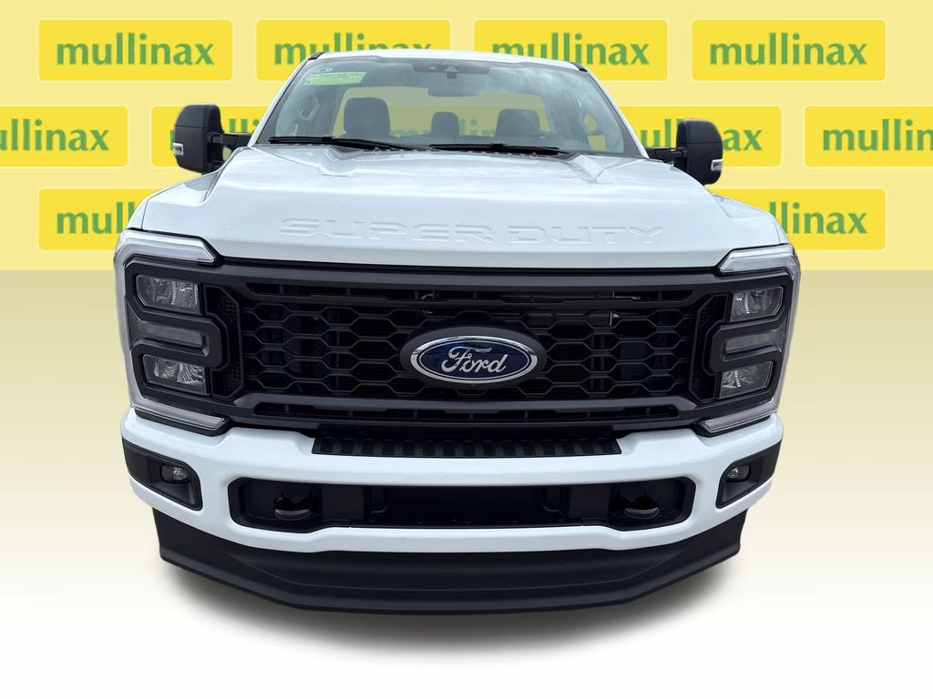 2025 Oxford White Ford Super Duty F-350 SRW STX 4X4 Truck