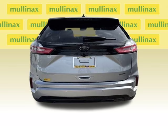2024 Silver Metallic Ford Edge SE AWD SUV