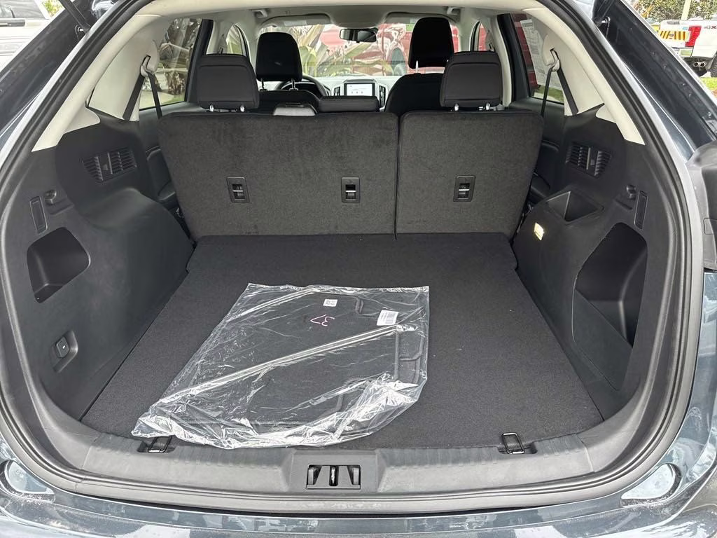 2024 Stone Blue Metallic Ford Edge SE AWD SUV