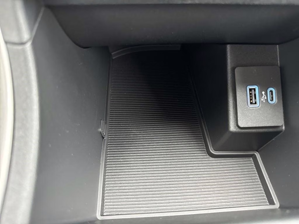 2024 Stone Blue Metallic Ford Edge SE AWD SUV