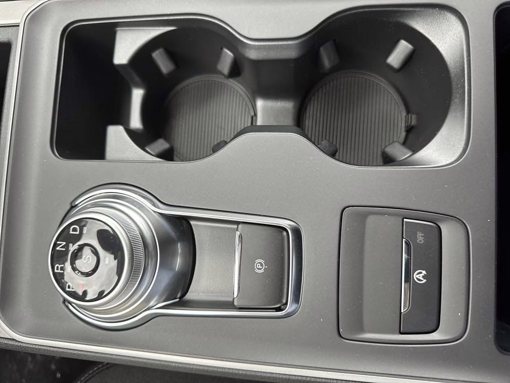 2024 Stone Blue Metallic Ford Edge SE AWD SUV