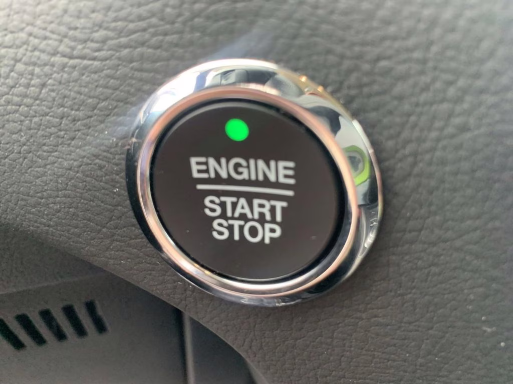 2024 Silver Metallic Ford Edge SE AWD SUV