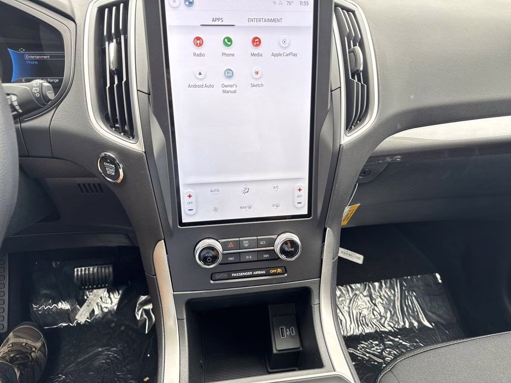 2024 Agate Black Metallic Ford Edge SE AWD SUV