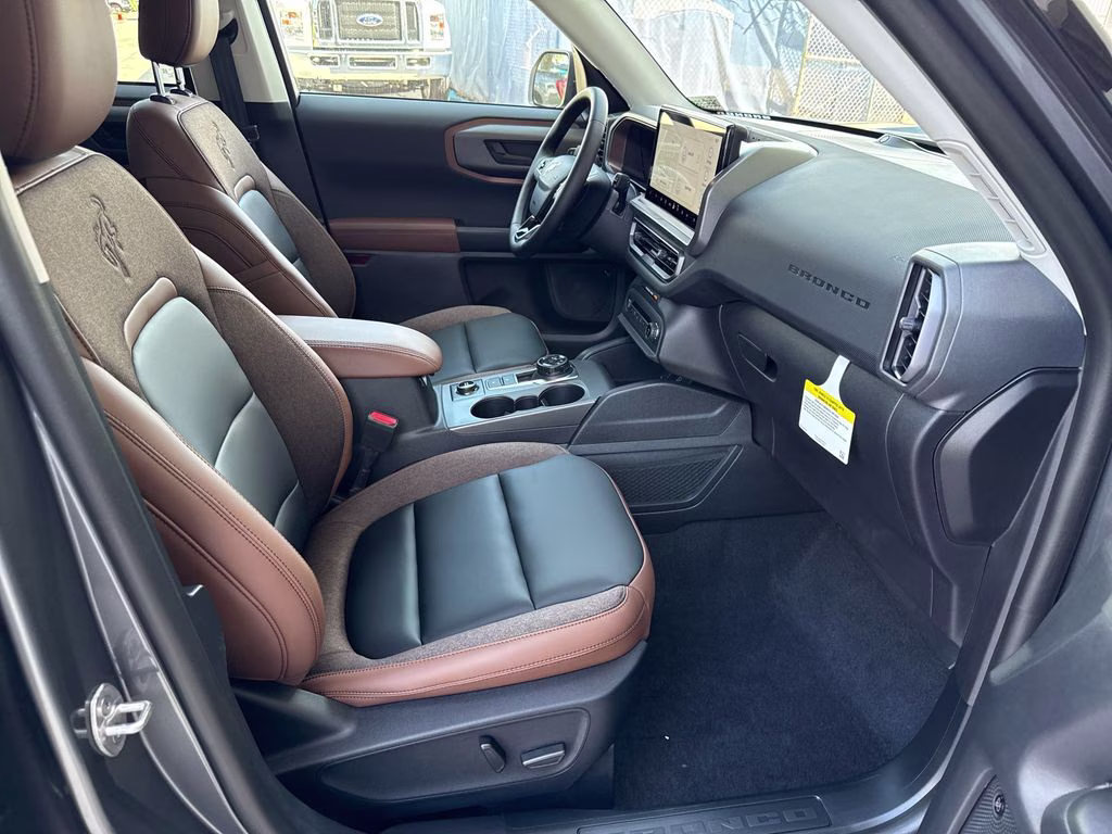 2025 Carbonized Gray Metallic Ford Bronco Sport Outer Banks 4X4 SUV