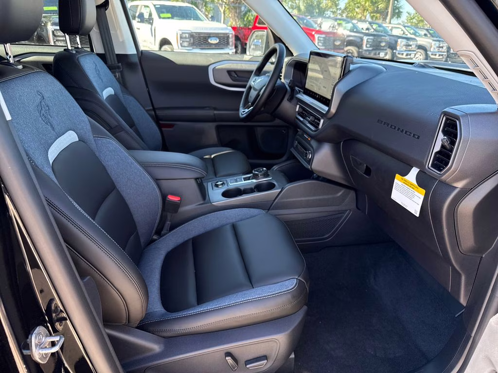2025 Shadow Black Ford Bronco Sport Outer Banks 4X4 SUV