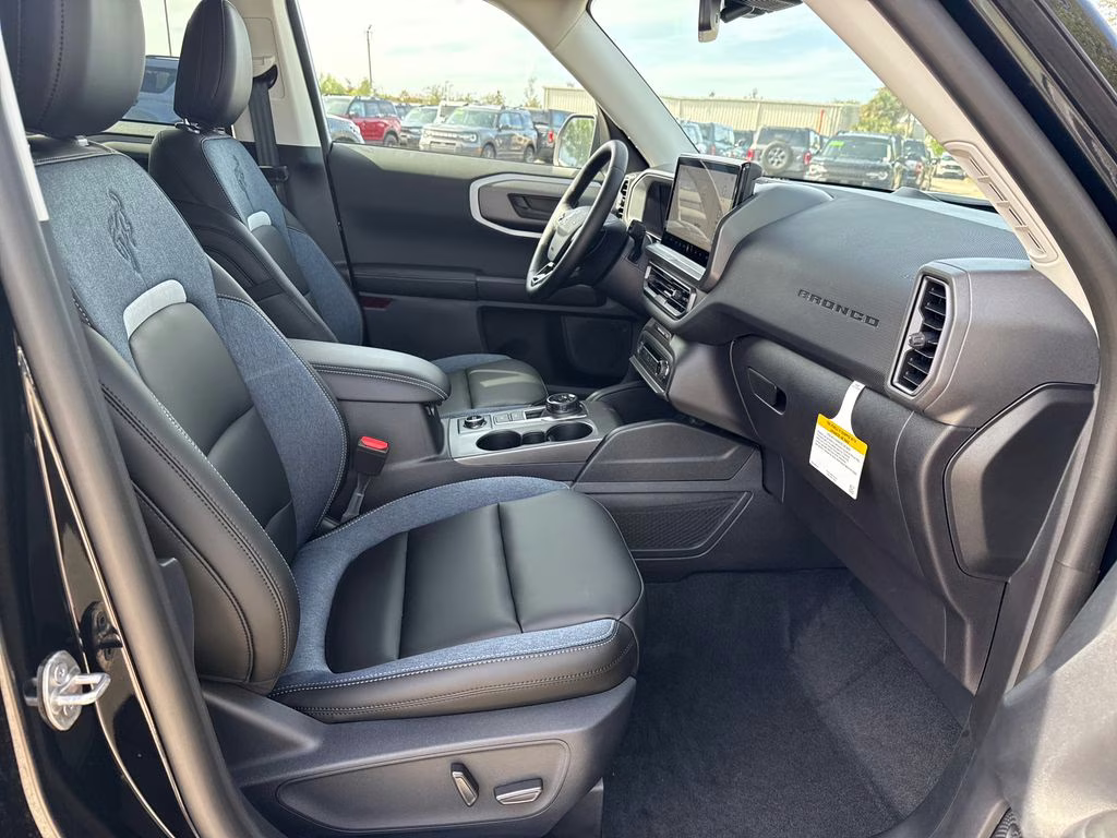 2025 Shadow Black Ford Bronco Sport Outer Banks 4X4 SUV