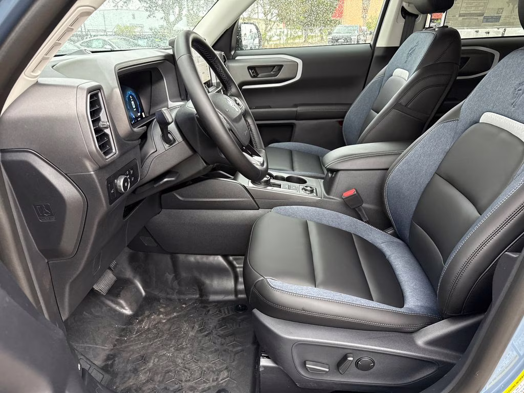 2025 Azure Gray Metallic Tri-Coat Ford Bronco Sport Outer Banks 4X4 SUV