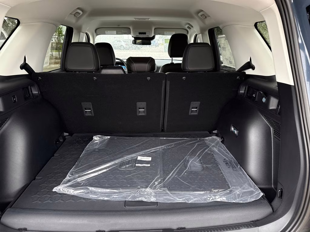 2025 Azure Gray Metallic Tri-Coat Ford Bronco Sport Outer Banks 4X4 SUV