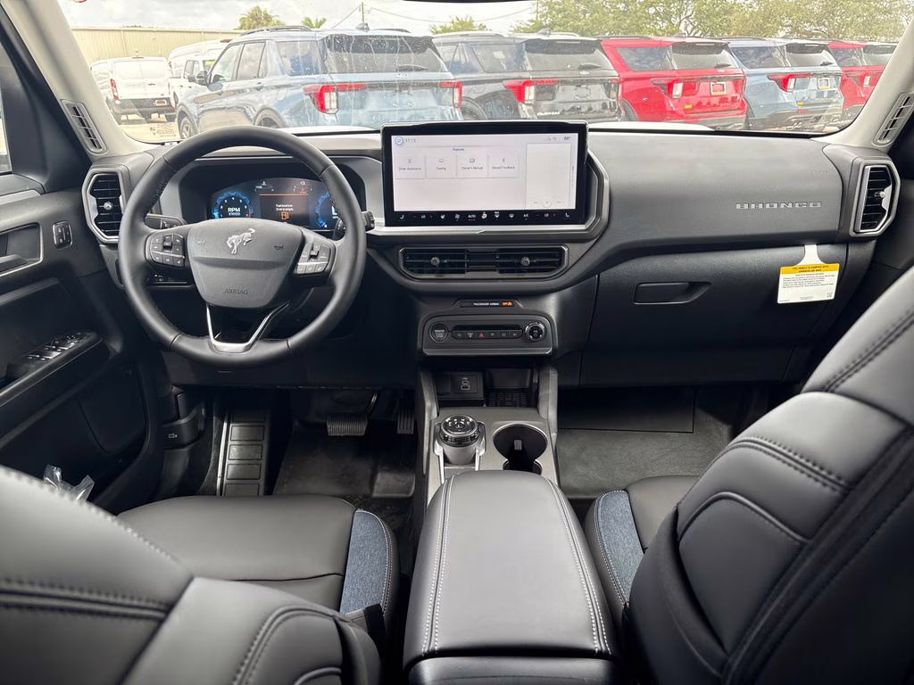 2025 Oxford White Ford Bronco Sport Outer Banks 4X4 SUV