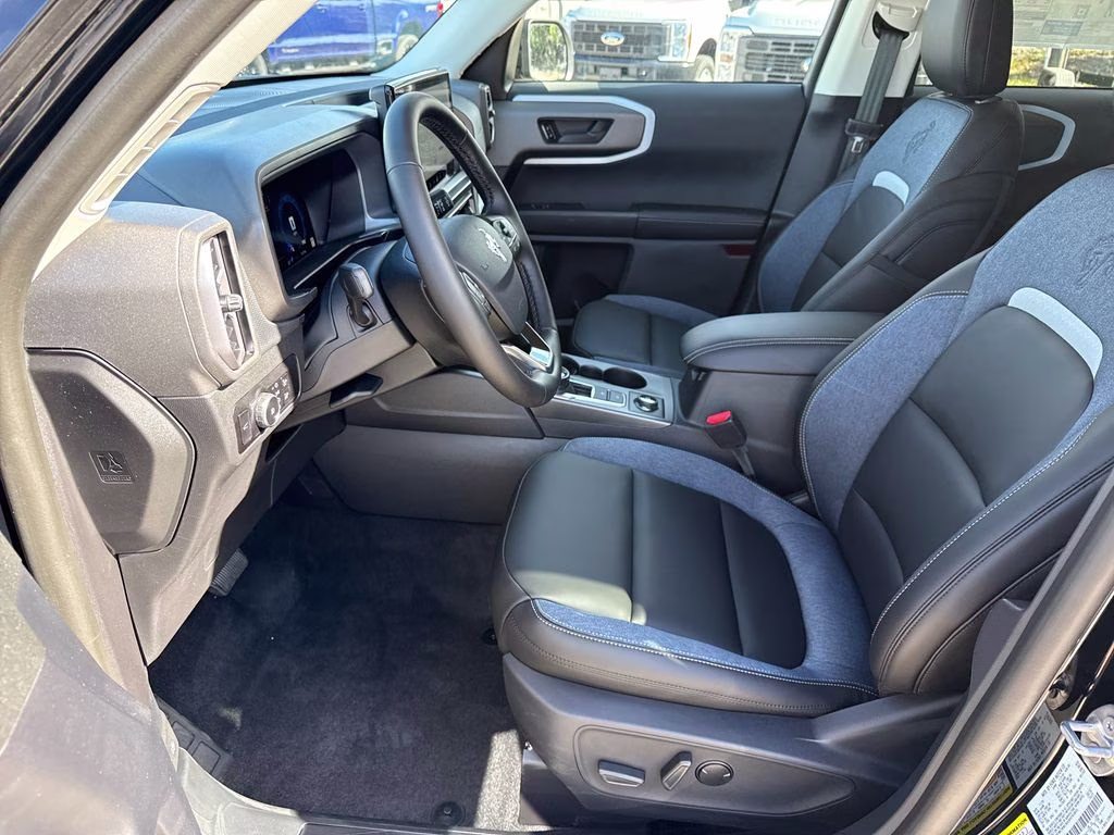 2025 Shadow Black Ford Bronco Sport Outer Banks 4X4 SUV