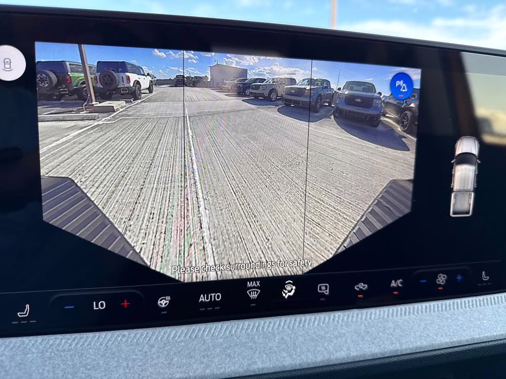 2026 Orange Fury Metallic Tri-Coat Ford Maverick XLT FWD Truck