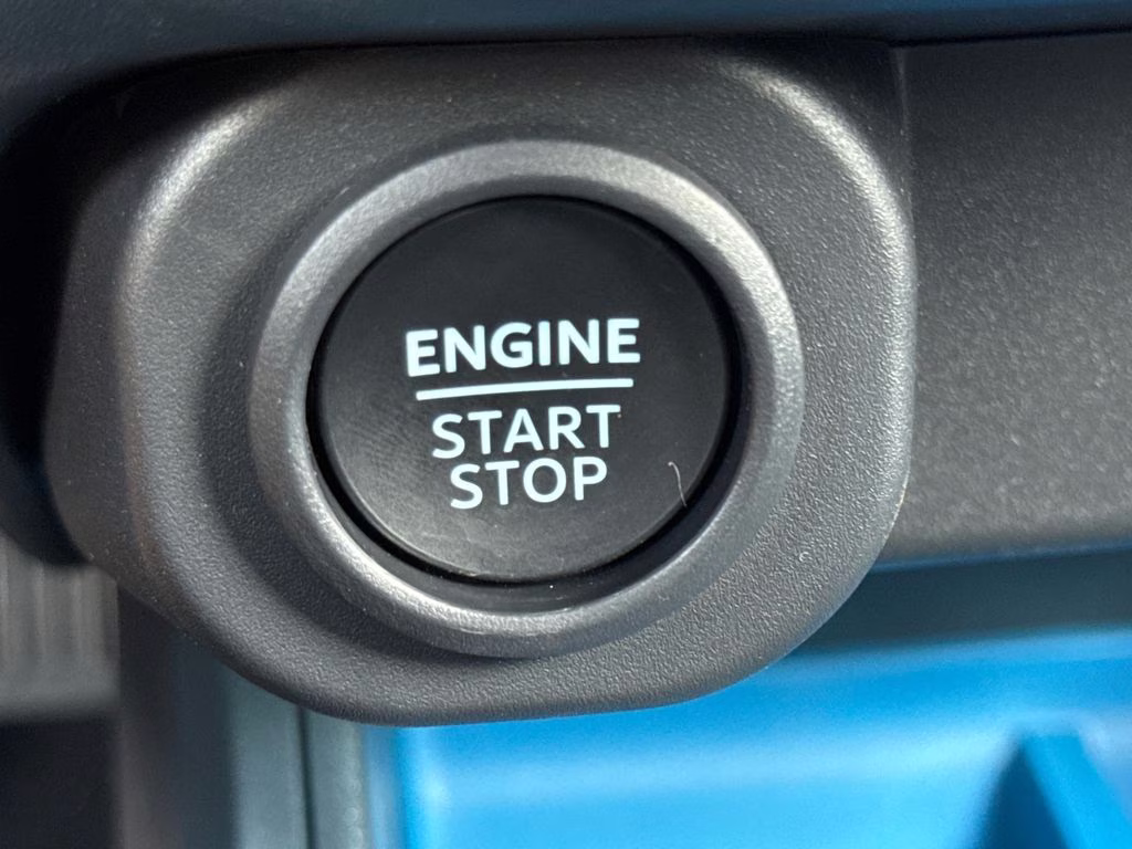 2025 Oxford White Ford Maverick XLT AWD Truck