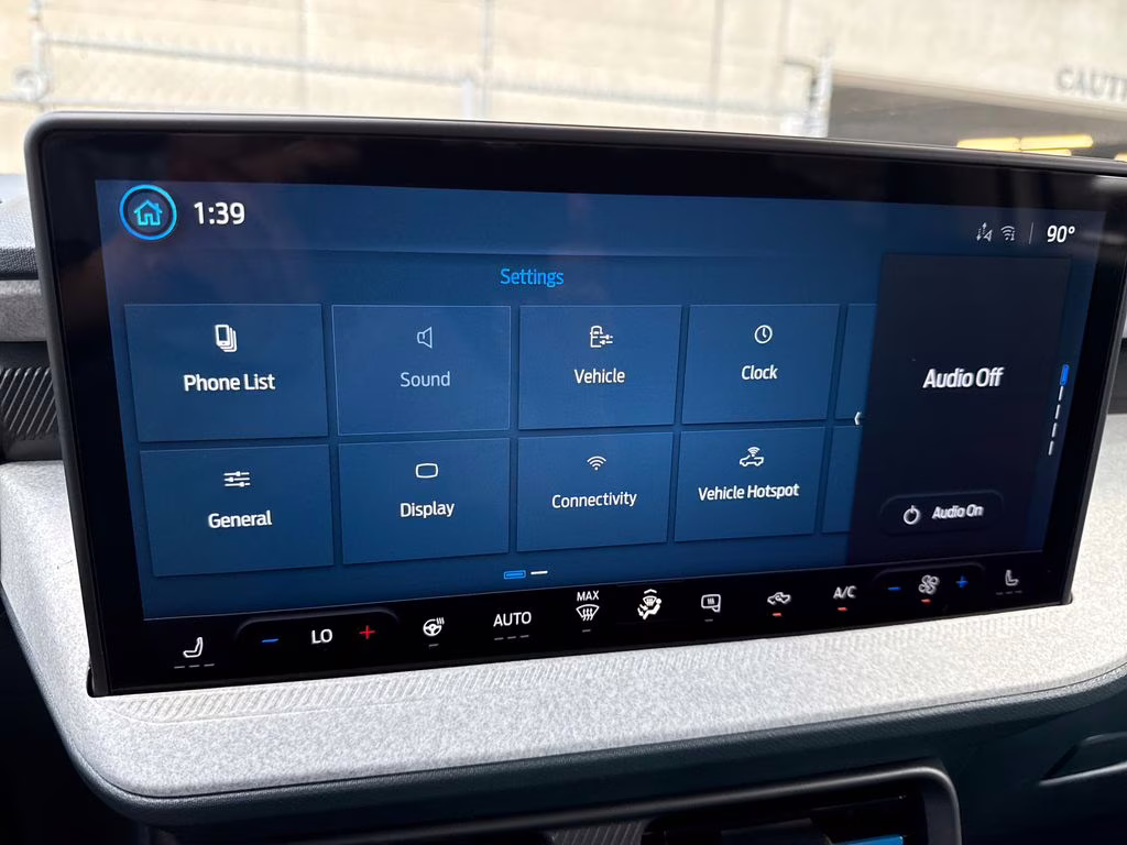 2025 Oxford White Ford Maverick XLT AWD Truck