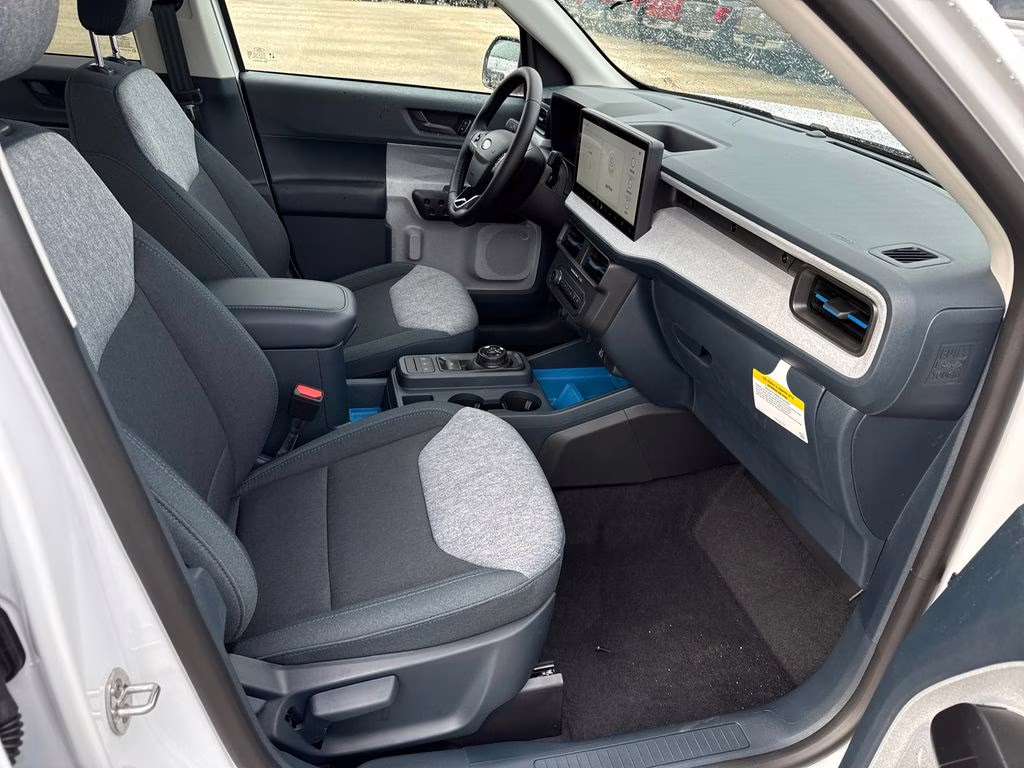 2025 Oxford White Ford Maverick XLT AWD Truck