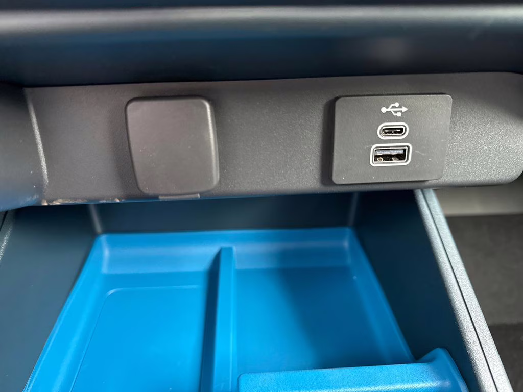 2025 Oxford White Ford Maverick XLT AWD Truck