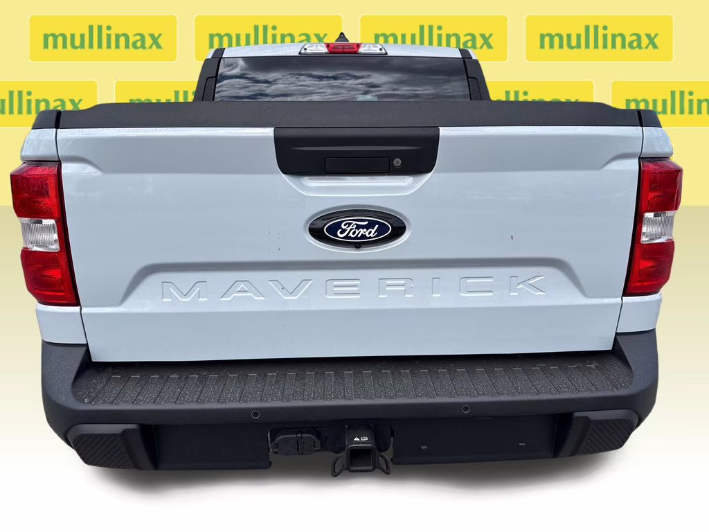 2026 Space White Metallic Ford Maverick XLT AWD Truck