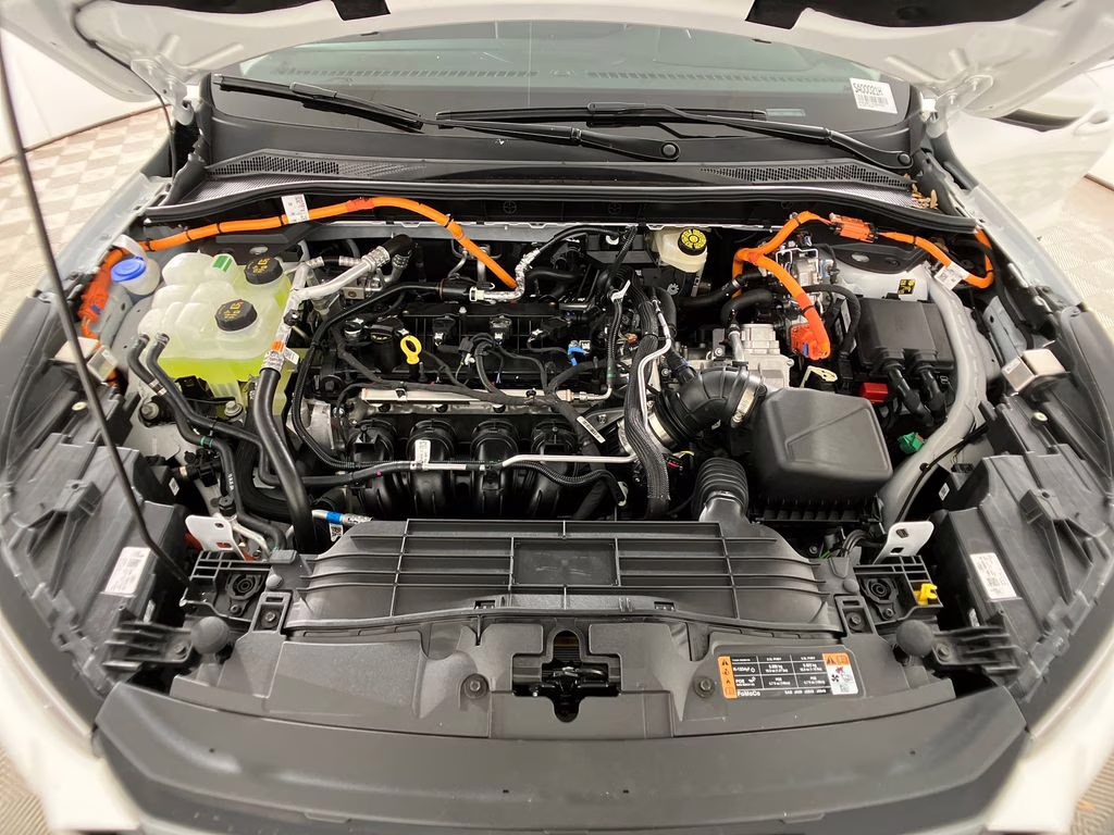 2026 Star White Metallic Tri-Coat Ford Escape Plug-In Hybrid Base FWD SUV