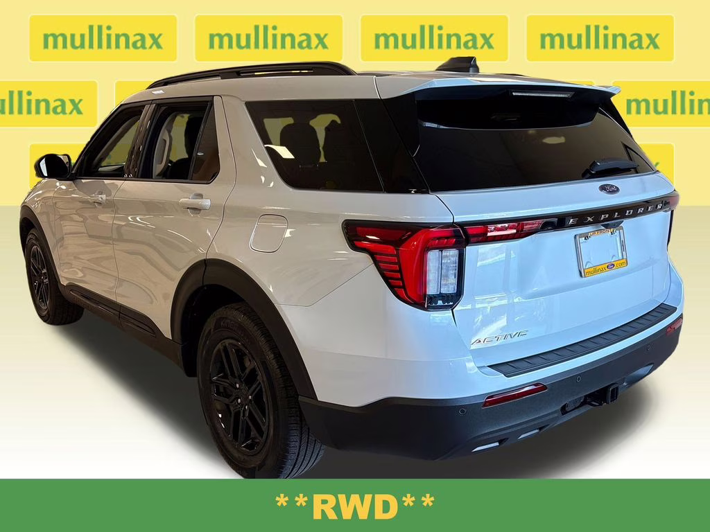 2026 Space White Metallic Ford Explorer Active RWD SUV