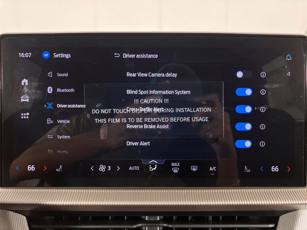 2026 Agate Black Metallic Ford Explorer Active RWD SUV