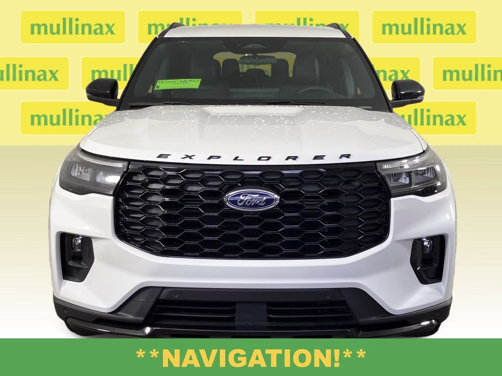 2026 Star White Metallic Tri-Coat Ford Explorer ST-Line RWD SUV