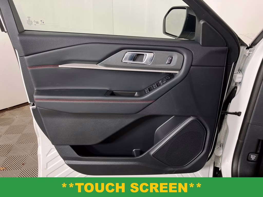 2026 Star White Metallic Tri-Coat Ford Explorer ST-Line RWD SUV