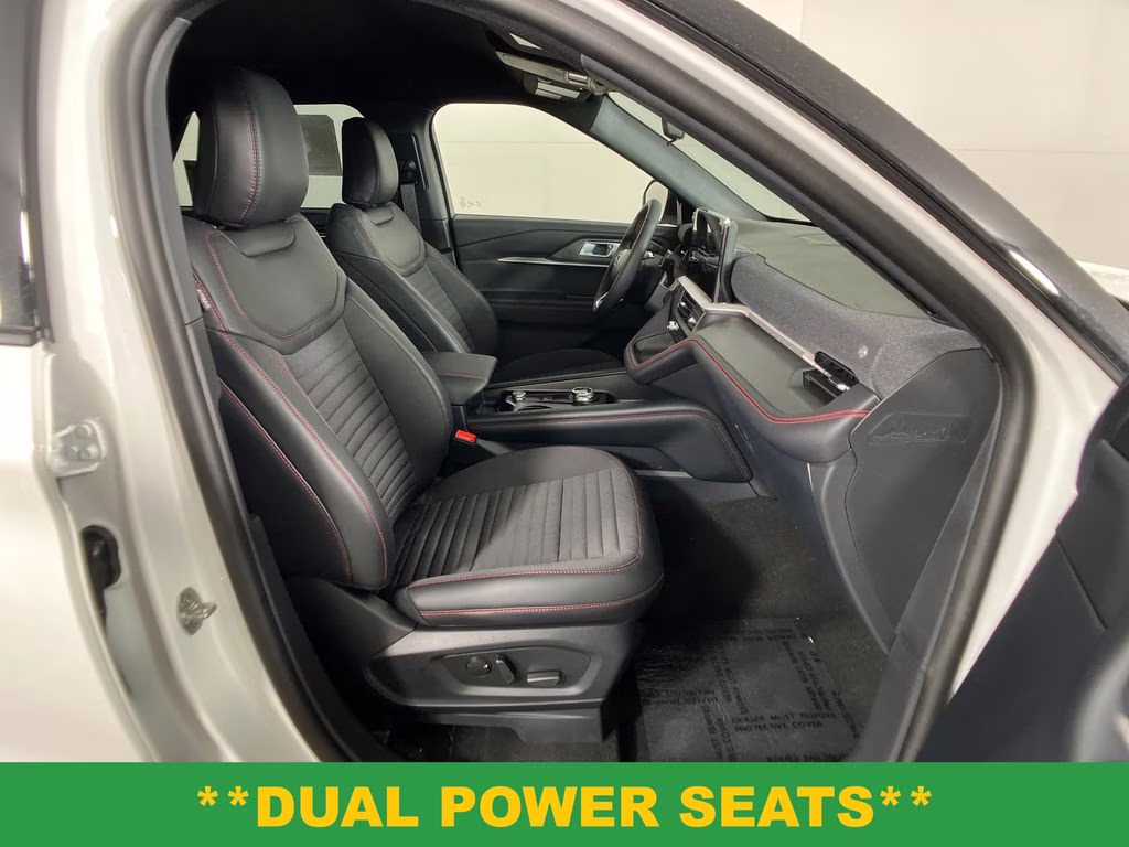 2026 Star White Metallic Tri-Coat Ford Explorer ST-Line RWD SUV