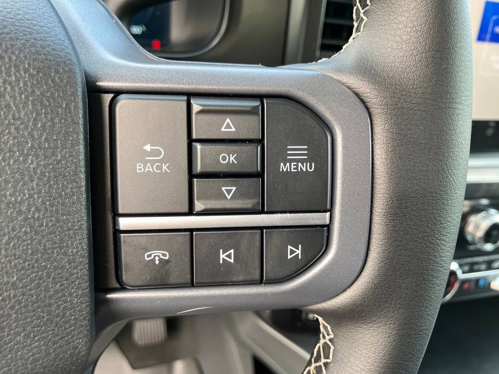 2026 Avalanche Ford Super Duty F-250 SRW Lariat 4X4 Truck