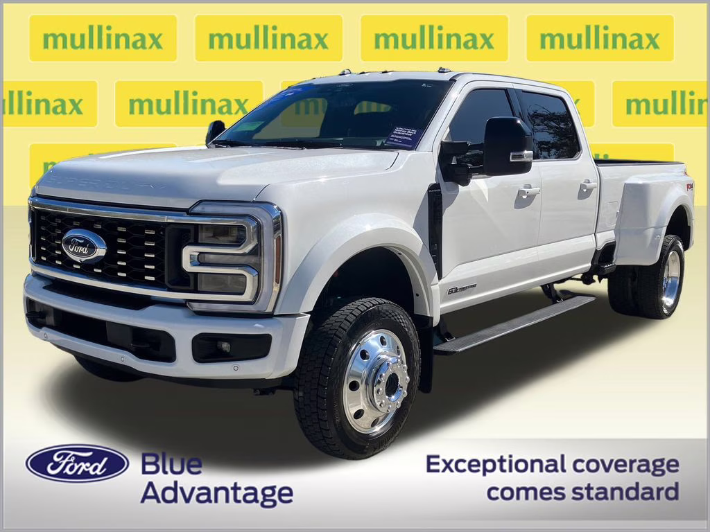 2025 Star White Metallic Tri-Coat Ford Super Duty F-450 DRW Platinum 4X4 Truck