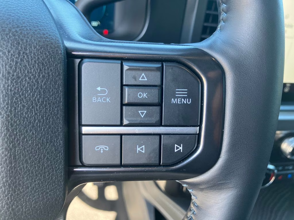 2025 Star White Metallic Tri-Coat Ford Super Duty F-450 DRW Platinum 4X4 Truck