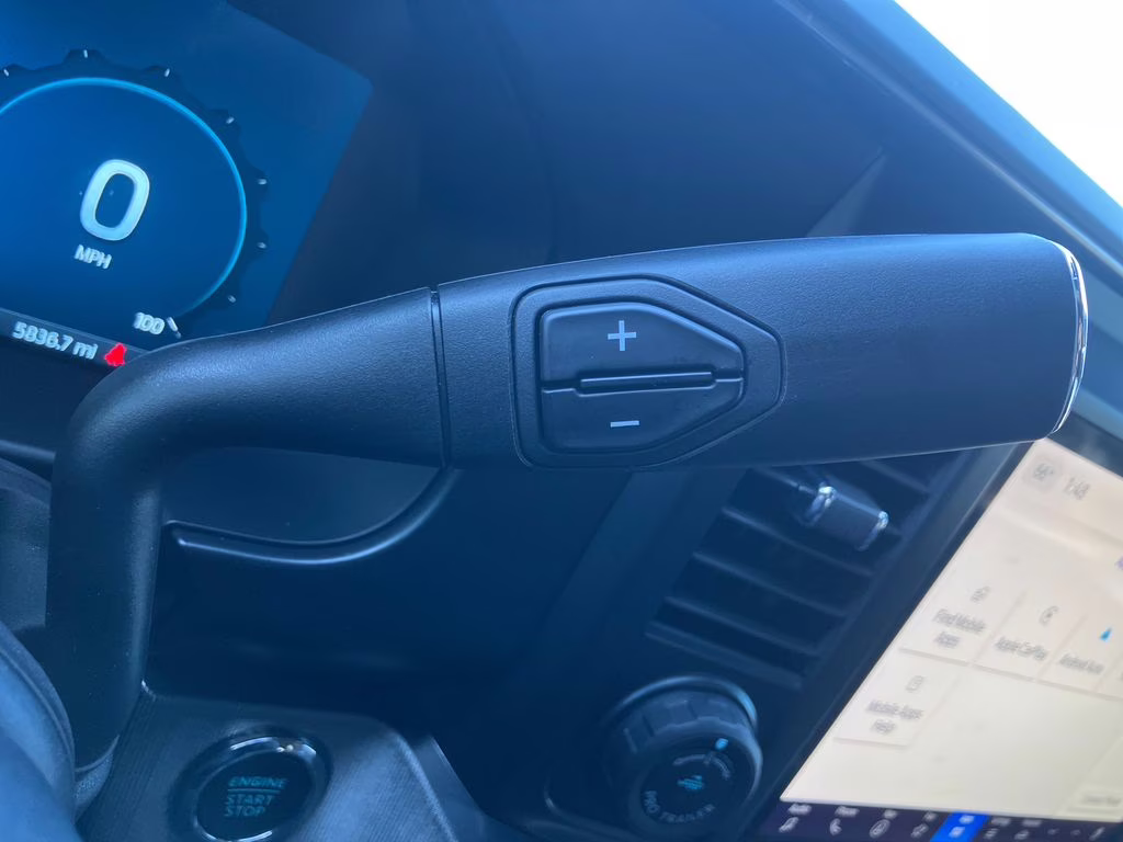 2025 Star White Metallic Tri-Coat Ford Super Duty F-450 DRW Platinum 4X4 Truck