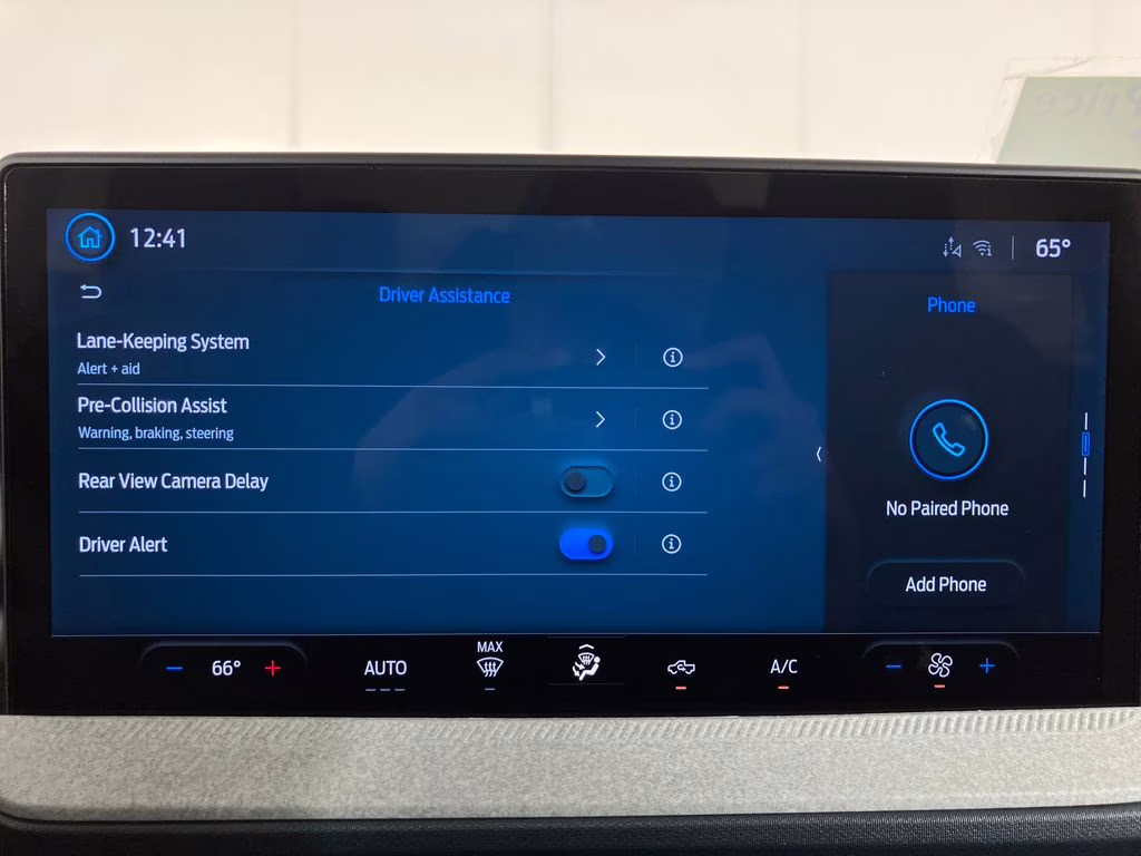 2026 Space White Metallic Ford Maverick XLT FWD Truck