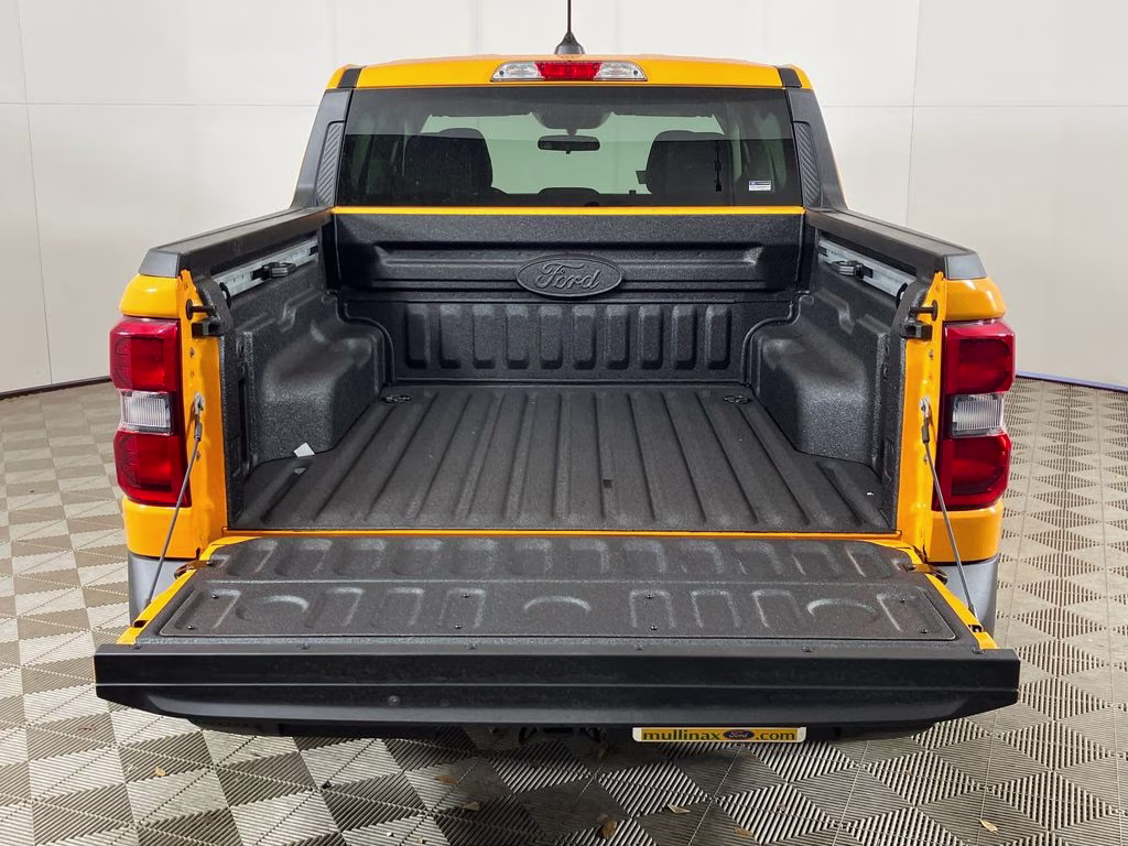 2026 Orange Fury Metallic Tri-Coat Ford Maverick Lariat AWD Truck