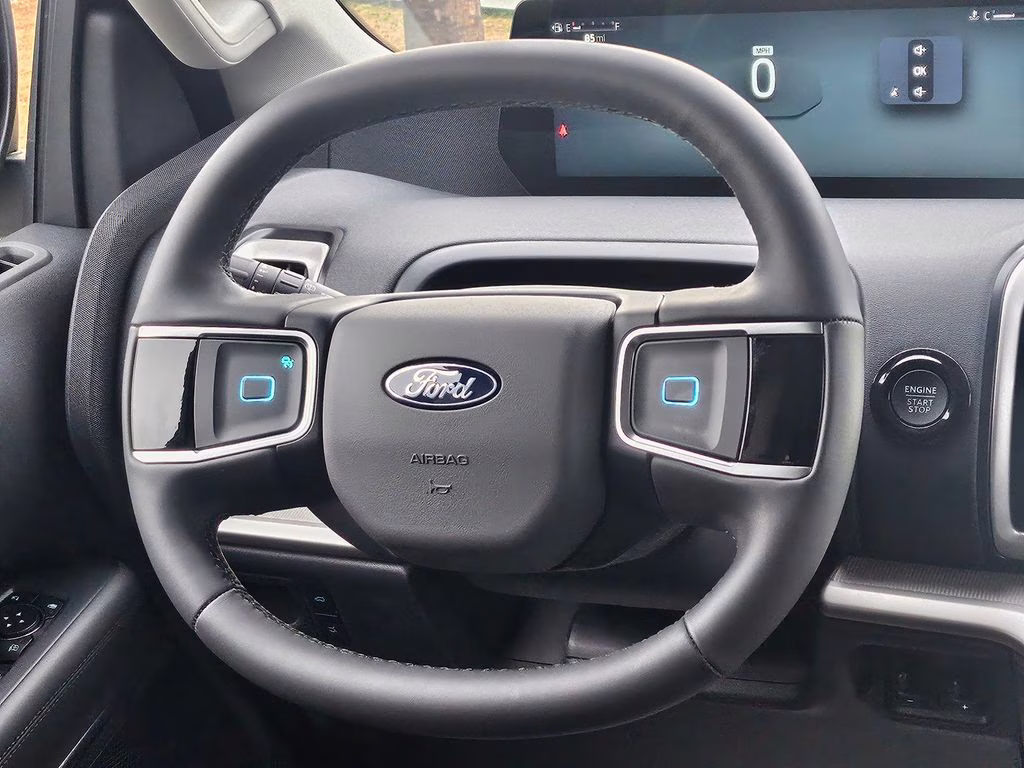 2026 Space Silver Metallic Ford Expedition Active RWD SUV