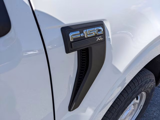 2026 Oxford White Ford F-150 XL 4X4 Truck