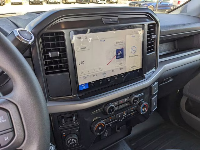 2026 Oxford White Ford F-150 XL 4X4 Truck