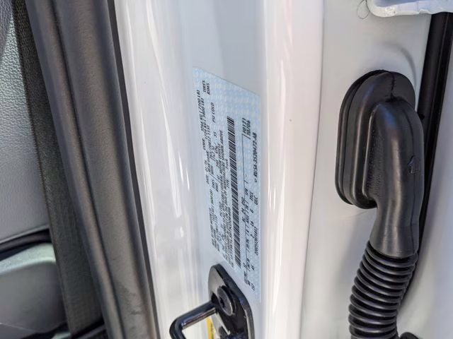 2026 Oxford White Ford F-150 XL 4X4 Truck