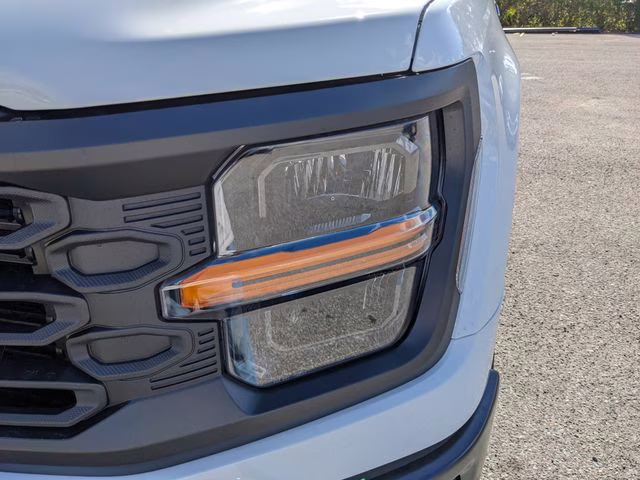 2026 Oxford White Ford F-150 XL 4X4 Truck