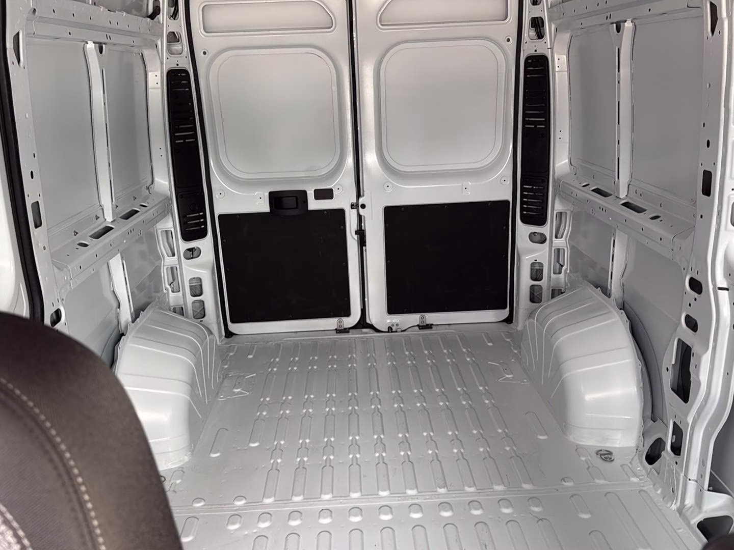 2026 Bright White Clearcoat Ram Promaster 2500 Tradesman FWD Van