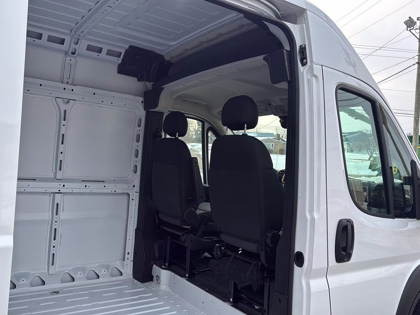 2026 Bright White Clearcoat Ram Promaster 2500 Tradesman FWD Van