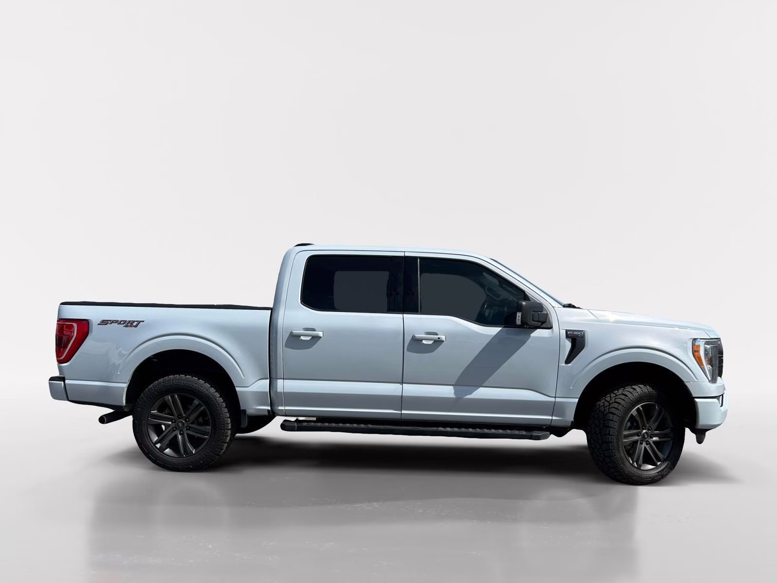 2022 Space White Ford F-150 XLT 4X4 Truck