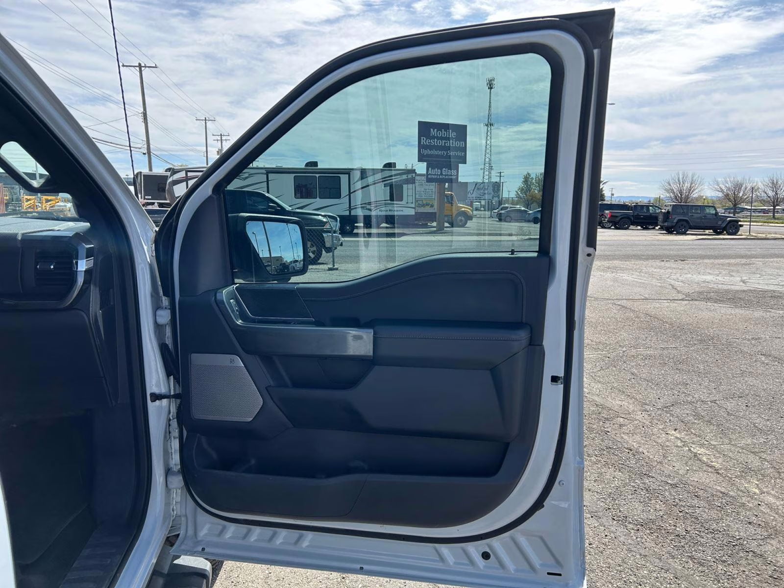 2022 Space White Ford F-150 XLT 4X4 Truck