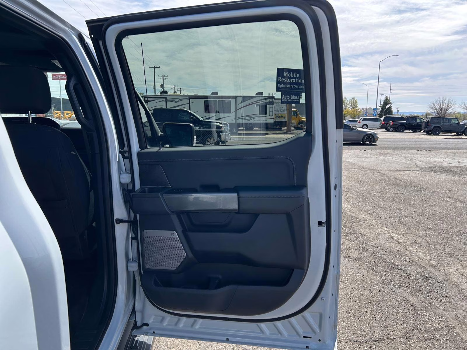 2022 Space White Ford F-150 XLT 4X4 Truck