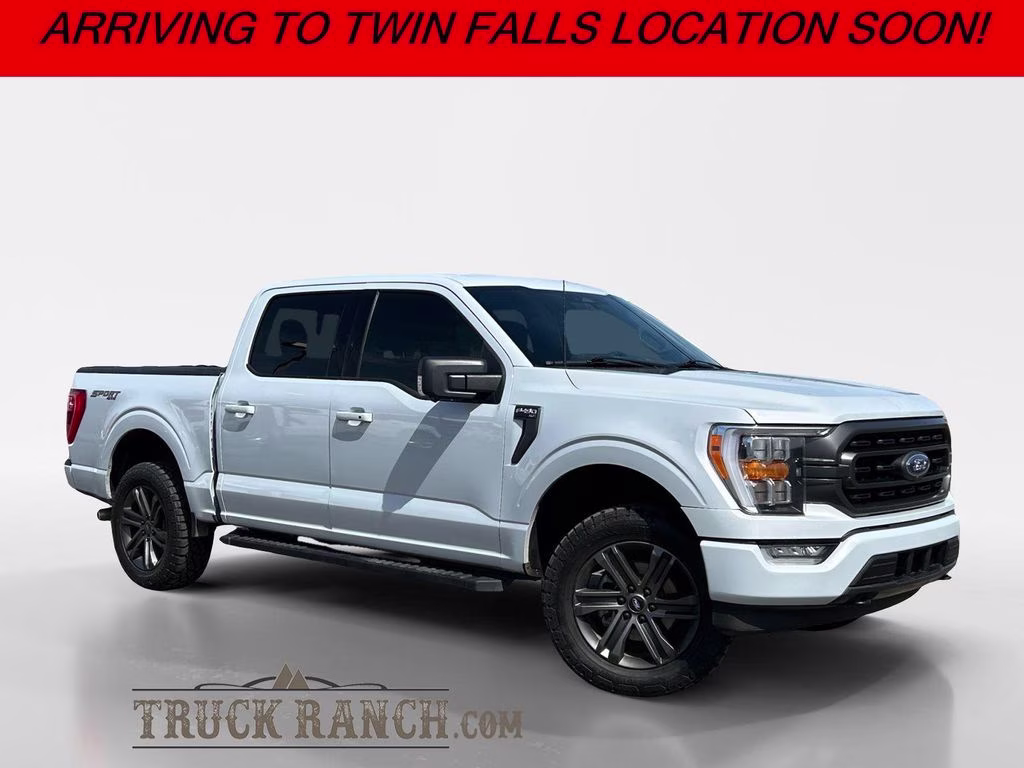 2022 White Ford F-150 XLT 4X4 Truck