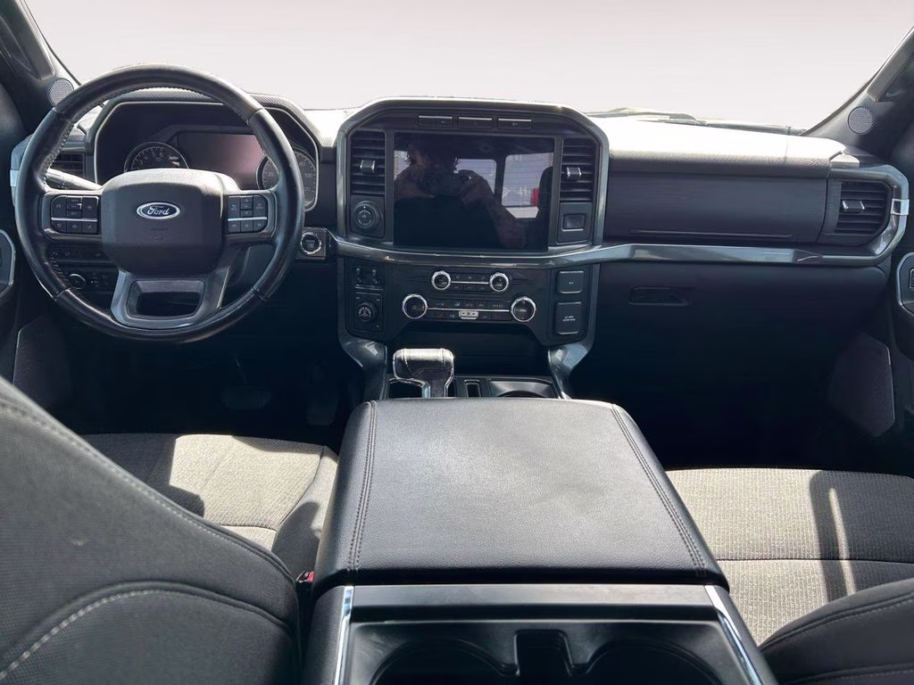 2022 White Ford F-150 XLT 4X4 Truck