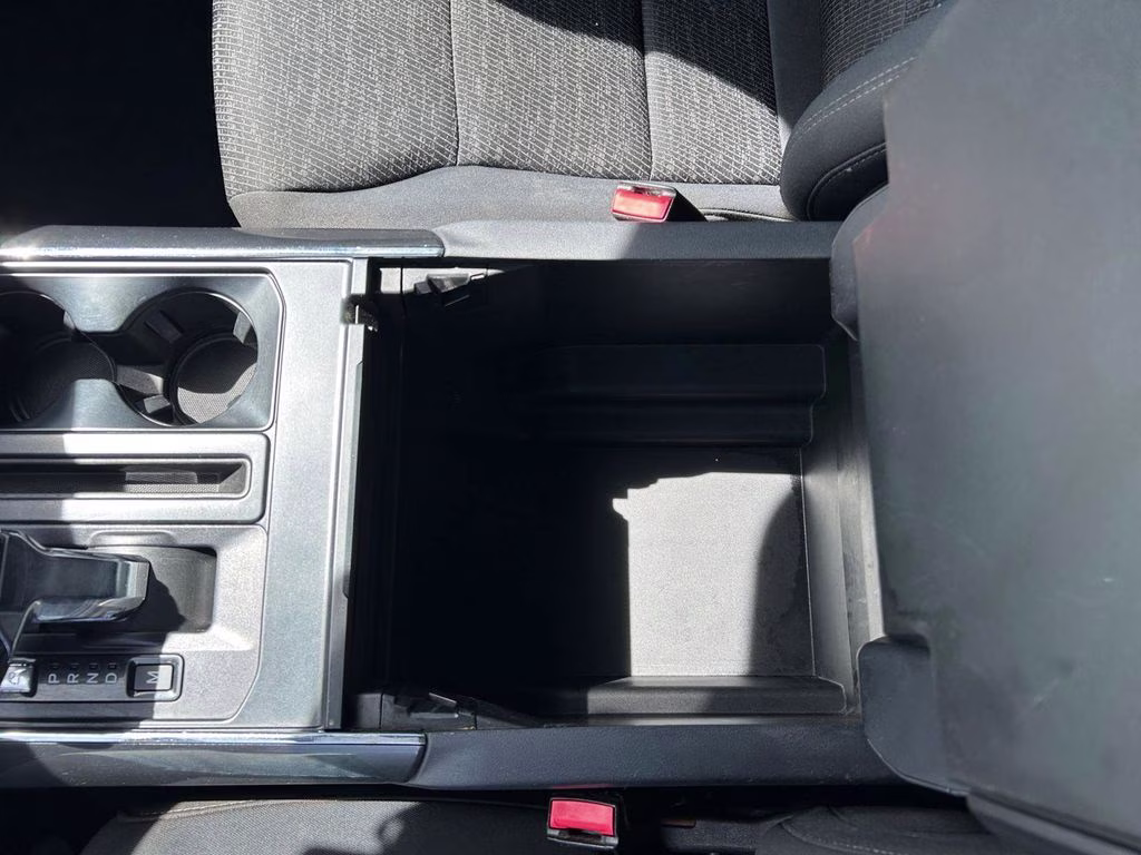 2022 White Ford F-150 XLT 4X4 Truck
