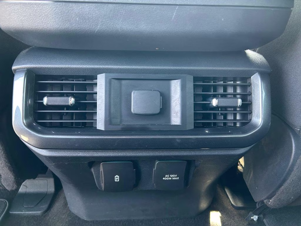 2022 White Ford F-150 XLT 4X4 Truck