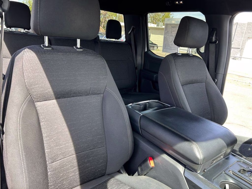 2022 White Ford F-150 XLT 4X4 Truck