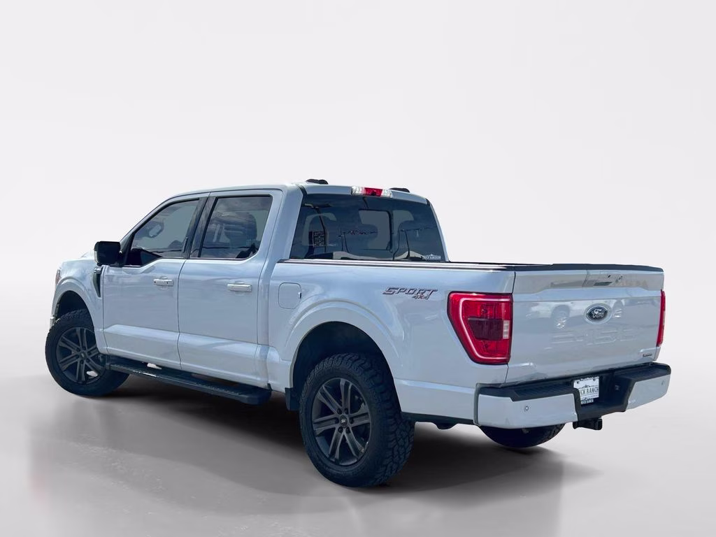2022 White Ford F-150 XLT 4X4 Truck